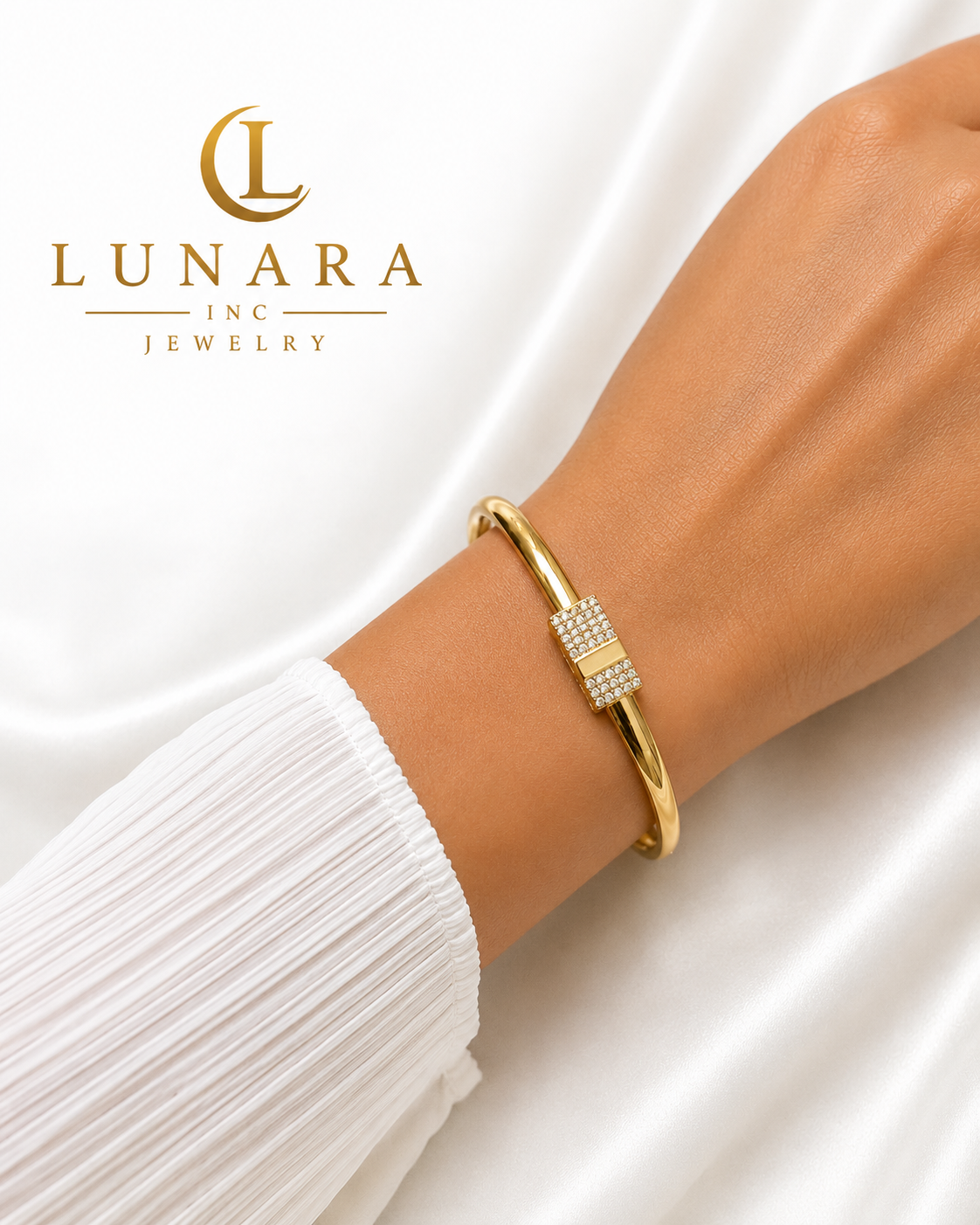 ✨ Crystal Lock Gold Bangle