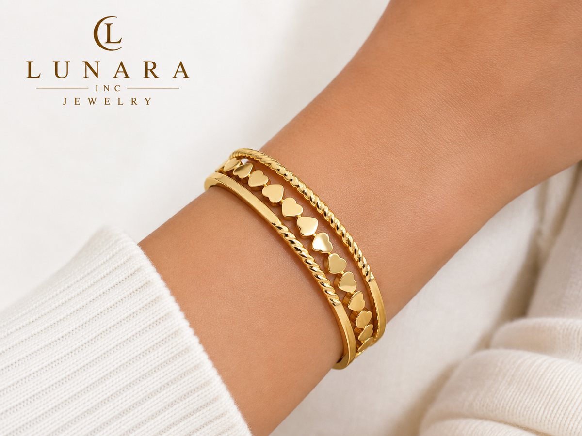 18K Gold Heart Open Bangle