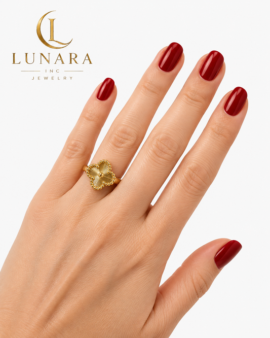Golden Clover Link Ring