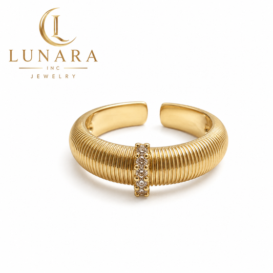 ✨ Ribbed Gold Sparkle Open Ring
