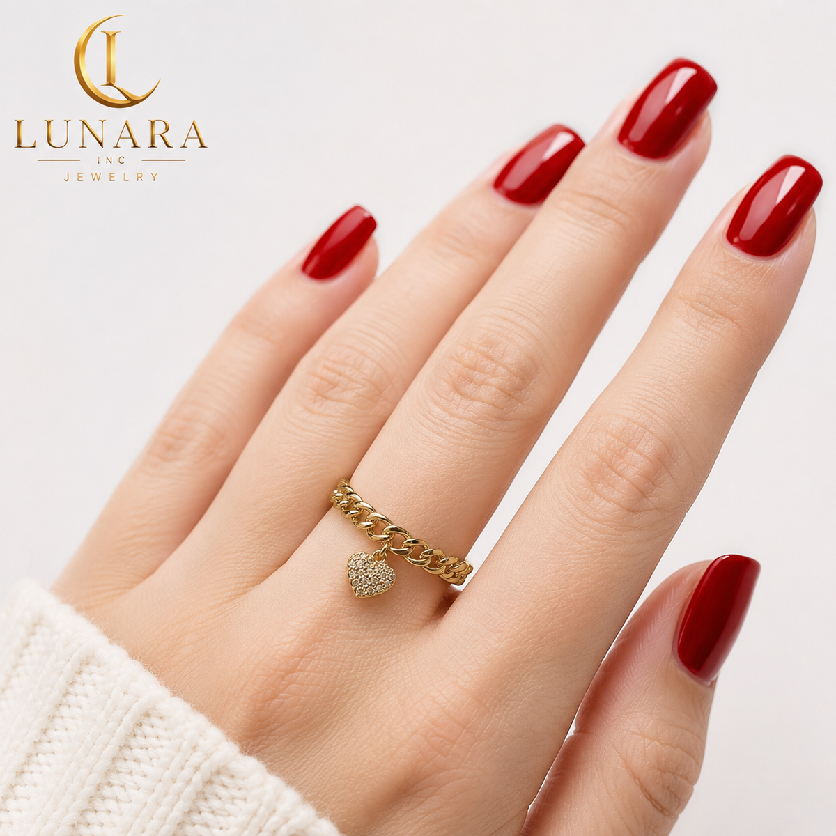 ✨ Cubic Zirconia Heart Chain Ring