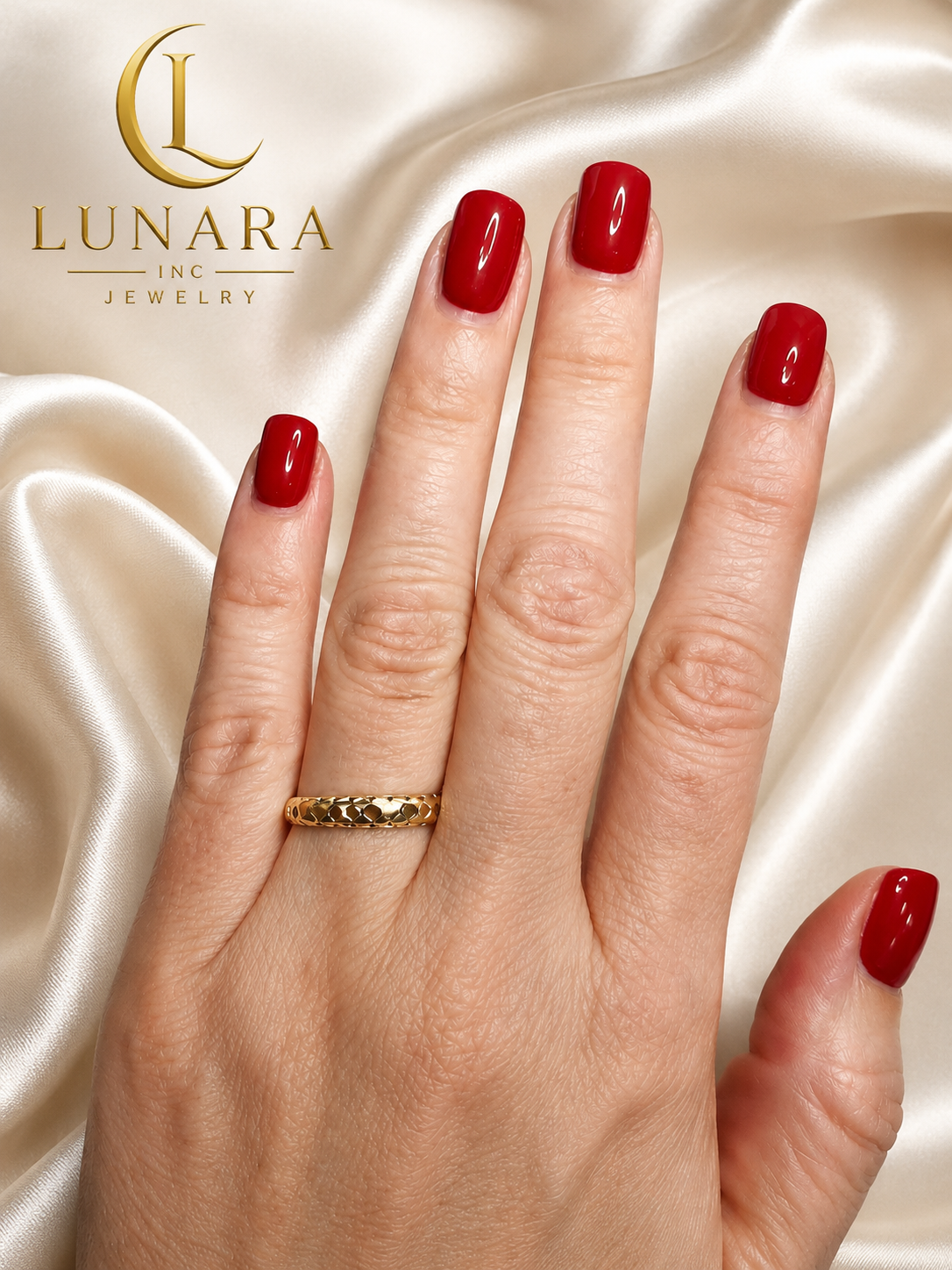✨ Golden Diamond Cutout Ring