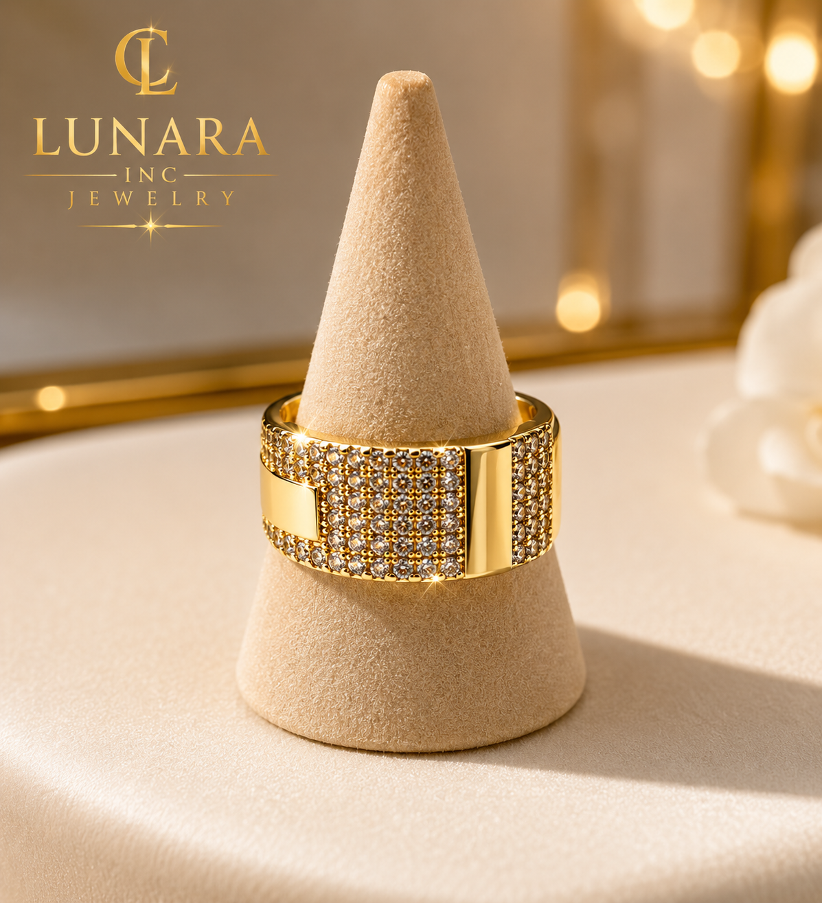 Lunara Emerald Royale Ring
