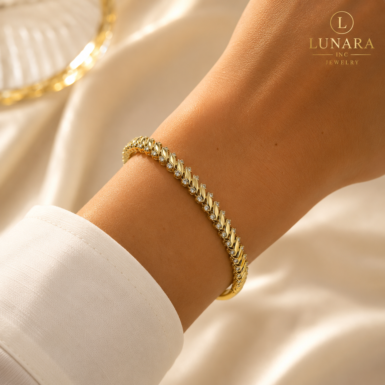 Royal Twist Bracelet ✨