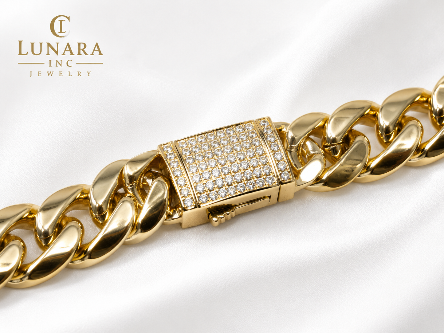 Lunara Royale Cuban Necklace
