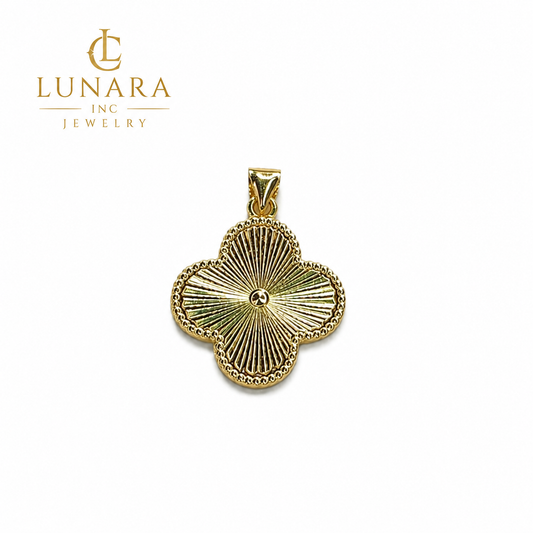 Lunara Soleil Clover Pendant