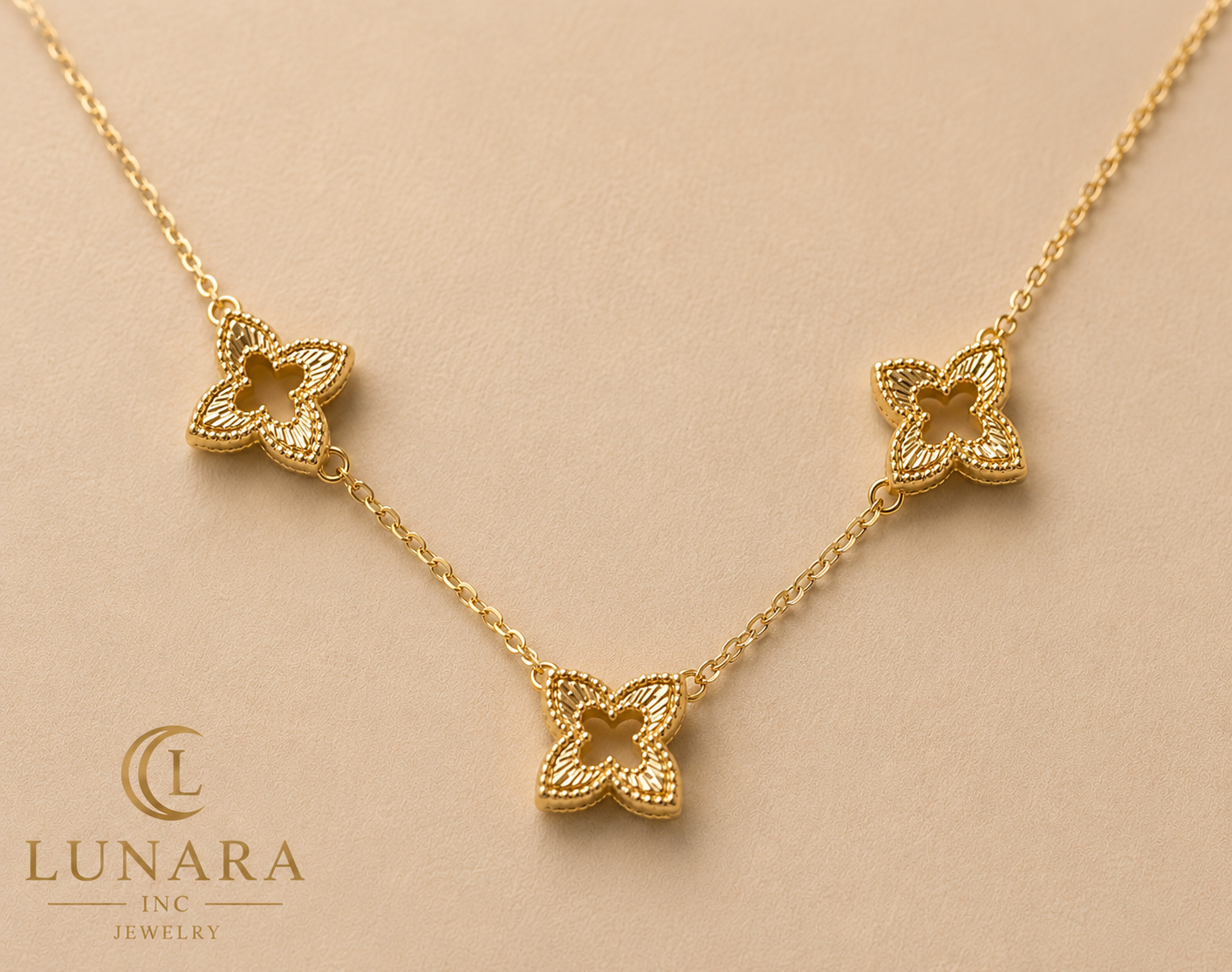 Lunara Clover Elegance Necklace