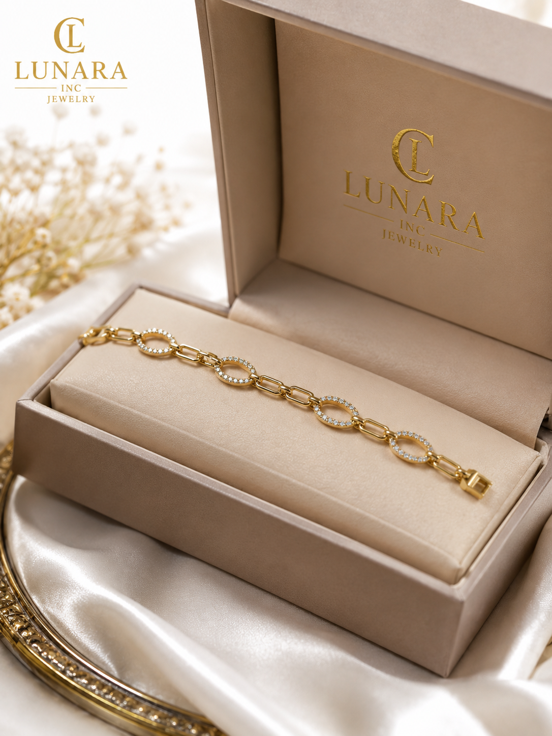 Lunara Oval Radiance Bracelet