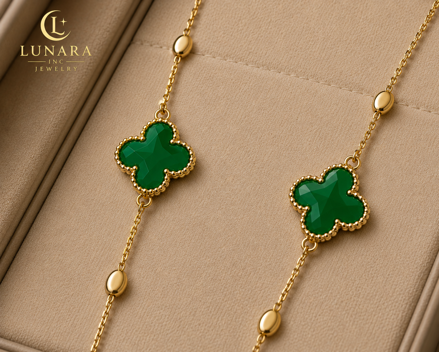 Emerald Clover Luxe Eyewear Chain